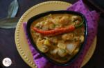 Mushroom Do Pyaaza | Khumb Do Pyaaza | Mushrooms and Onions in Thick Gravy