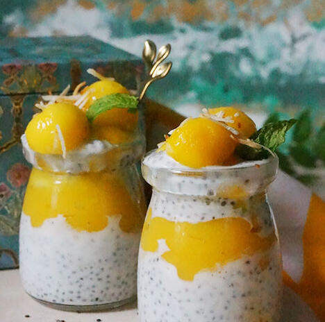 Mango Coconut Chia Pudding