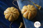Pumpkin Buns | Pumpkin Puree Bread Buns | Spiced Pumpkin Buns